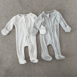 Bella Berry Waffle Knit Footed Baby One-Piece - White and Light Gray
